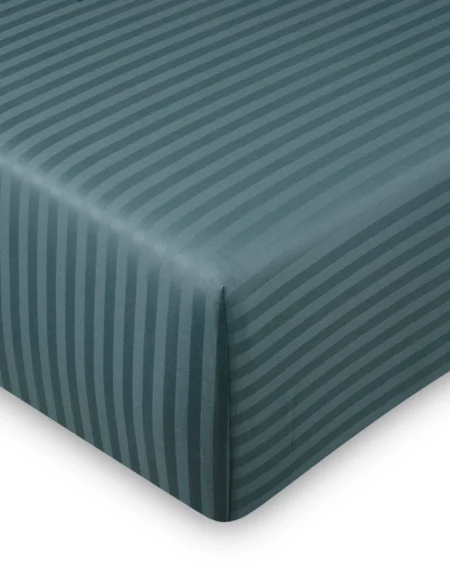 Classic Luxe - Image 4